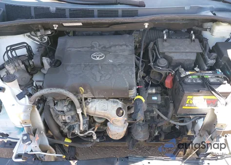 2015 Toyota Sienna Le 8 Passenger from USA, damaged, VIN 5TDKK3DC3FS553918